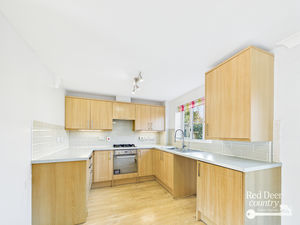 Kitchen/Dining Room- click for photo gallery